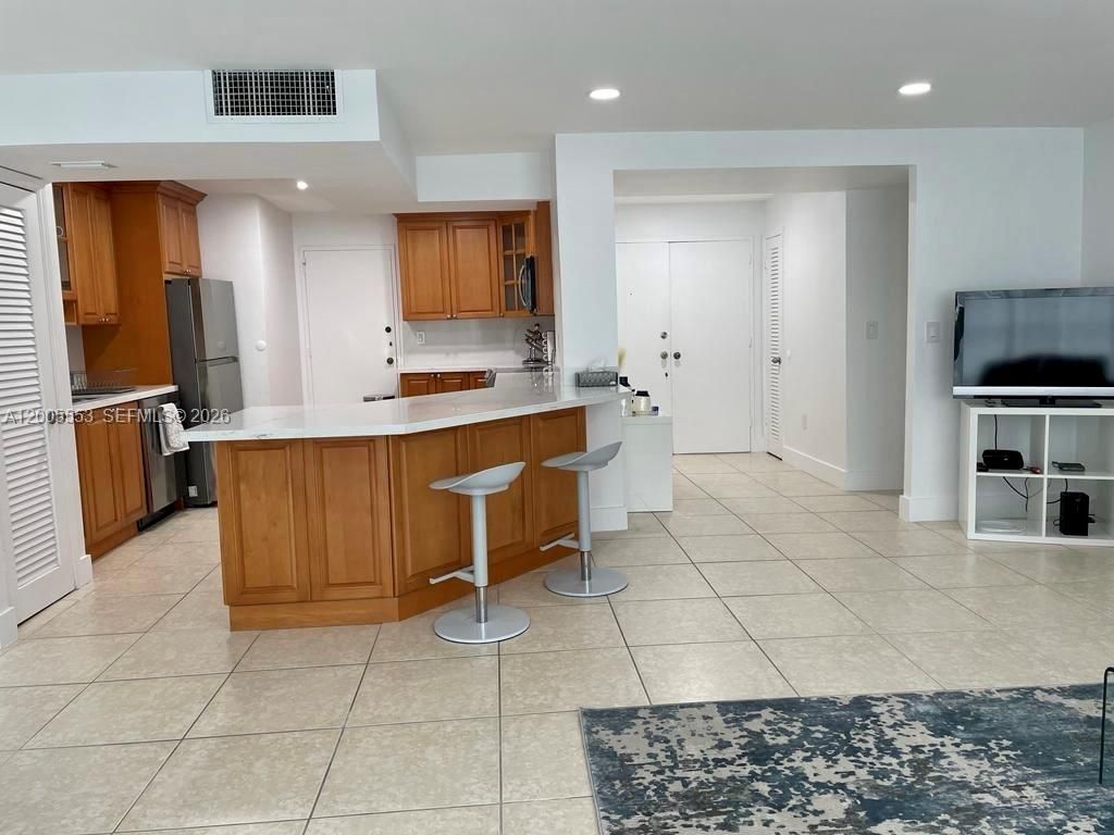 9800 W Bay Harbor Dr , Unit 603, Bay Harbor Islands, FL 33154 Photo