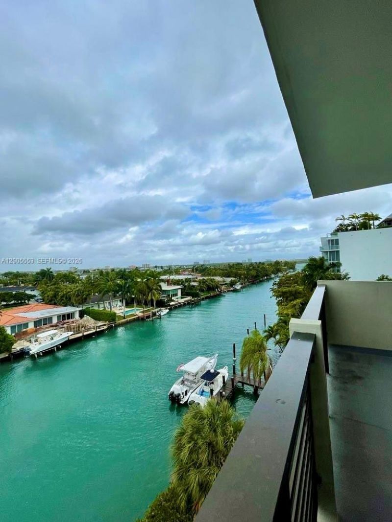 9800 W Bay Harbor Dr , Unit 603, Bay Harbor Islands, FL 33154 Photo
