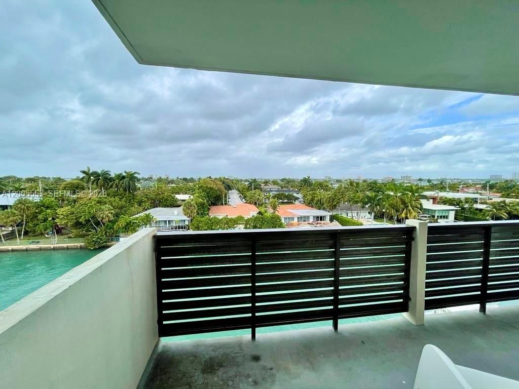 9800 W Bay Harbor Dr , Unit 603, Bay Harbor Islands, FL 33154 Photo