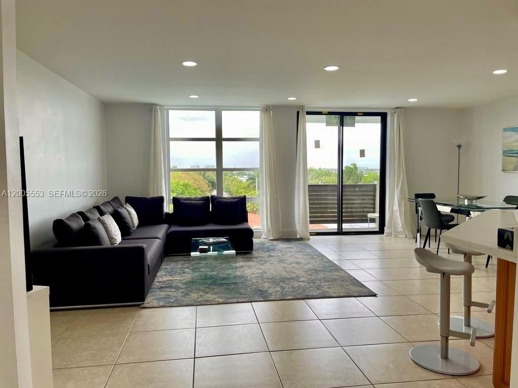 9800 W Bay Harbor Dr , Unit 603, Bay Harbor Islands, FL 33154 Photo