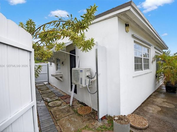 7941 SW 37th Ter , Unit studio, Miami, FL 33155