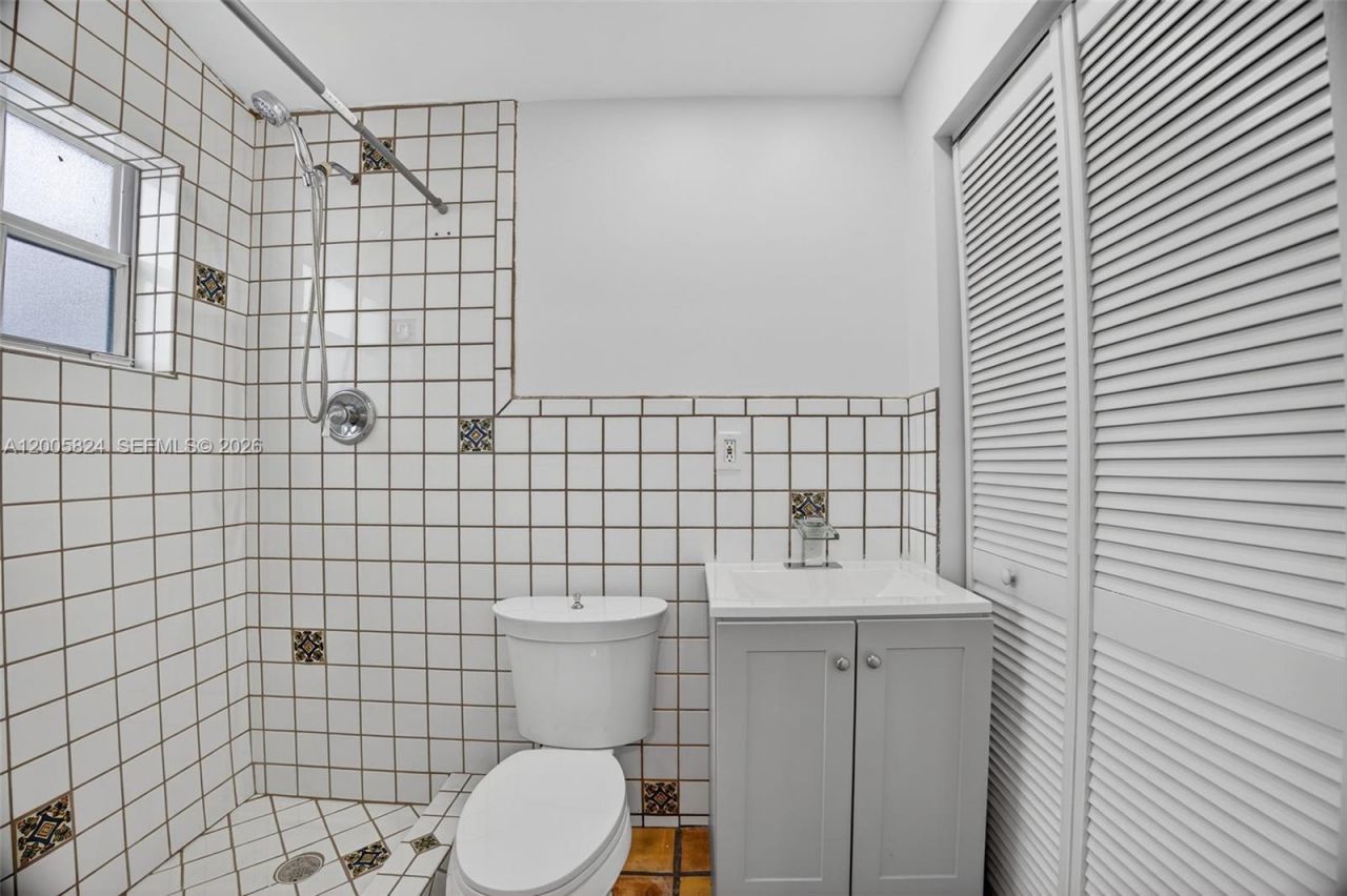 7941 SW 37th Ter , Unit studio, Miami, FL 33155 Photo