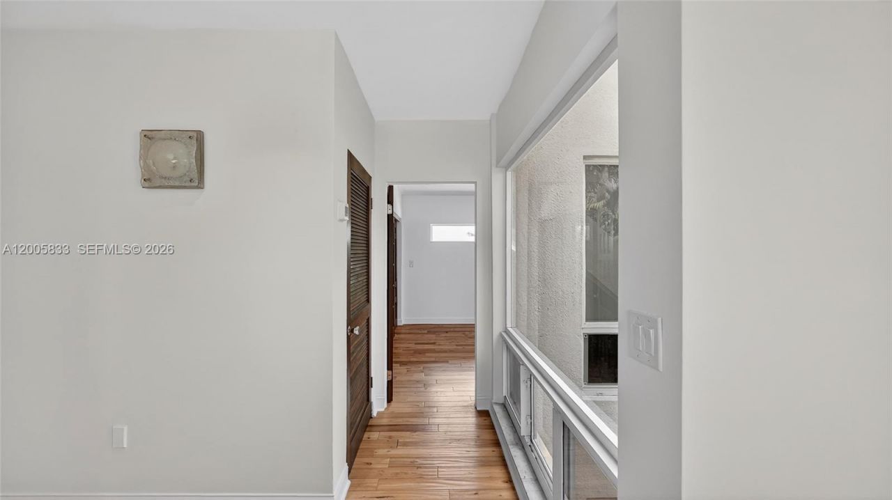 3226 NE 168th St , North Miami Beach, FL 33160 Photo