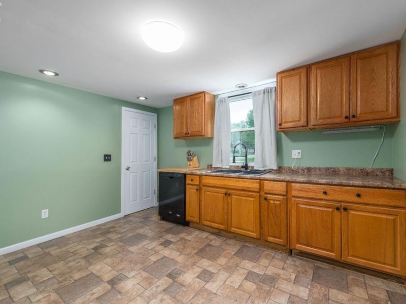 10716 Green, Wakeman, OH 44889 Photo 12