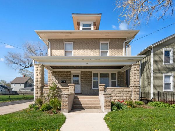 544 E New York Street , Aurora, IL 60505