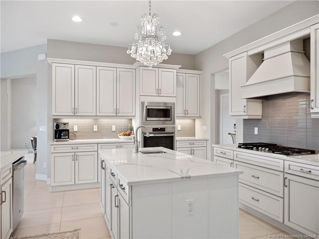 2912 SW English Garden Drive, Palm City, FL 34990 Photo