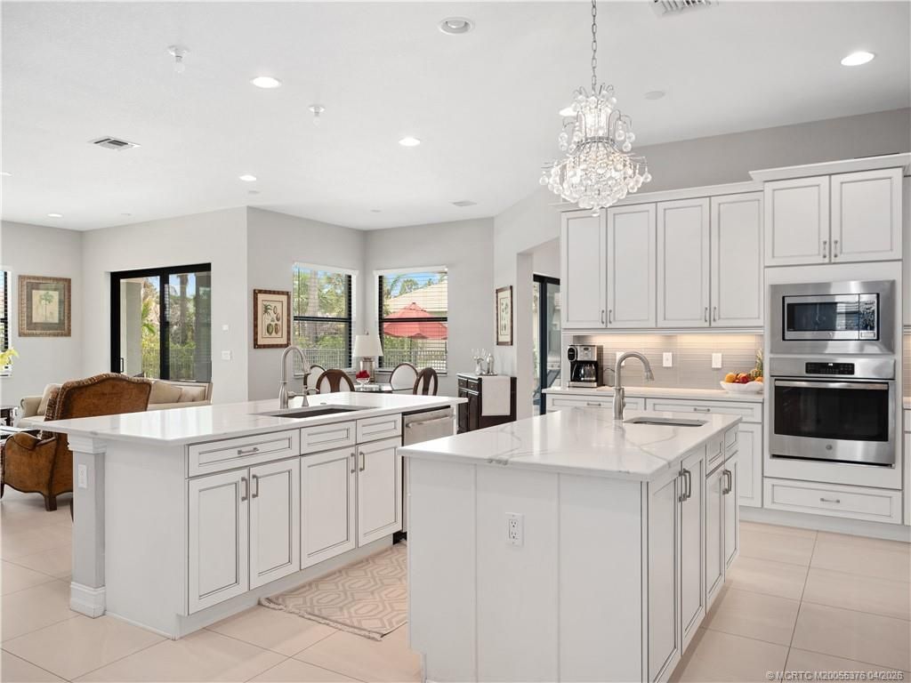 2912 SW English Garden Drive, Palm City, FL 34990 Photo