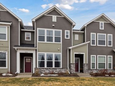 14440 Twin Lakes Circle, Burnsville, MN 55306