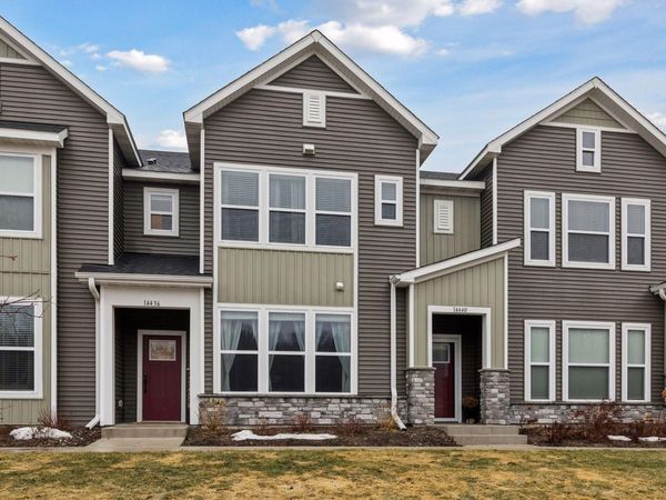 14440 Twin Lakes Circle, Burnsville, MN 55306