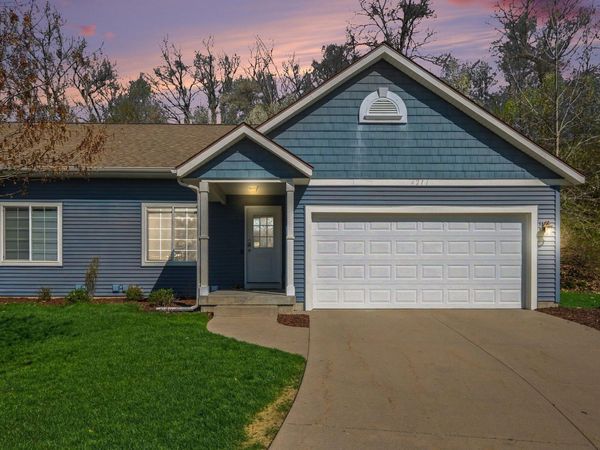 4211 Sand Valley Drive NE, Rockford, MI 49341