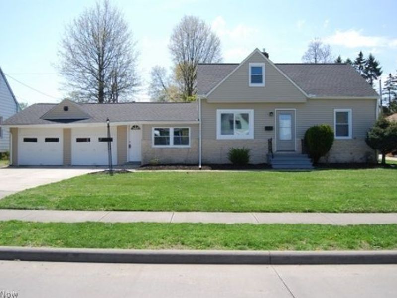 9417 Fernhill Avenue, Parma, OH 44129 Photo 1