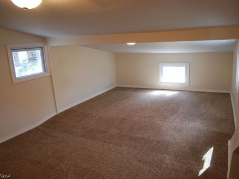 9417 Fernhill Avenue, Parma, OH 44129 Photo 11