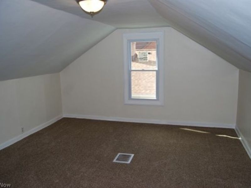 9417 Fernhill Avenue, Parma, OH 44129 Photo 12