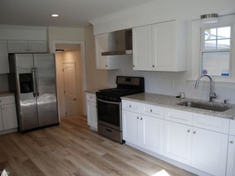 9417 Fernhill Avenue, Parma, OH 44129 Photo 4