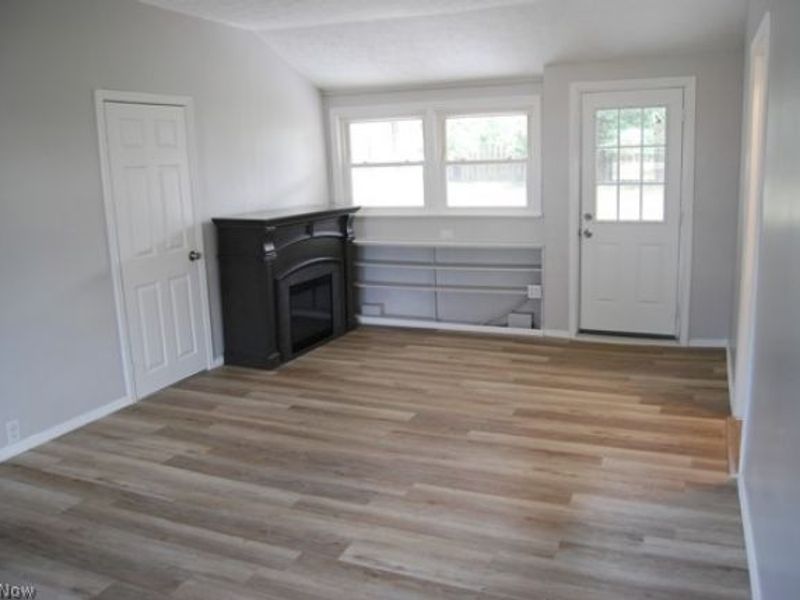 9417 Fernhill Avenue, Parma, OH 44129 Photo 5