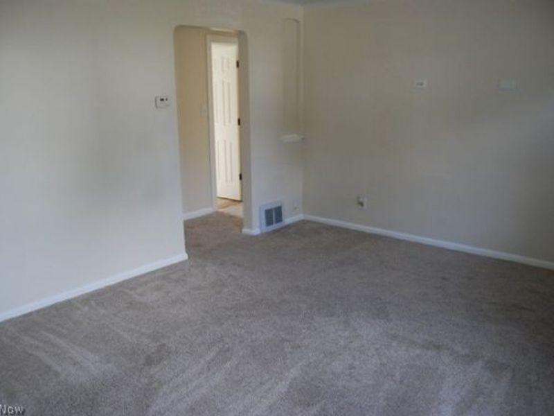 9417 Fernhill Avenue, Parma, OH 44129 Photo 8