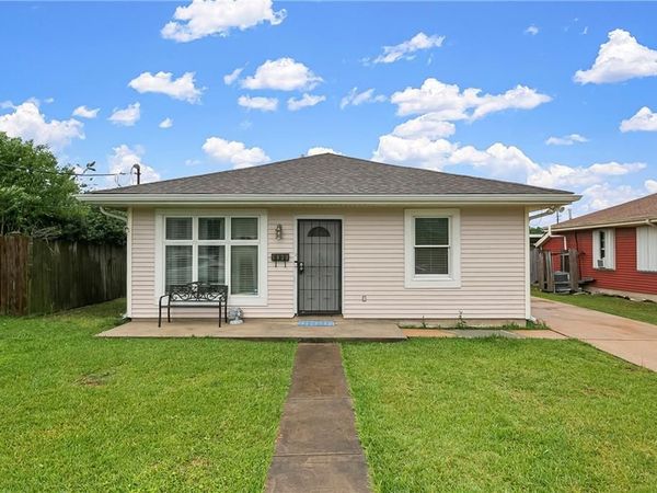 5030 TOURO Street , New Orleans, LA 70122