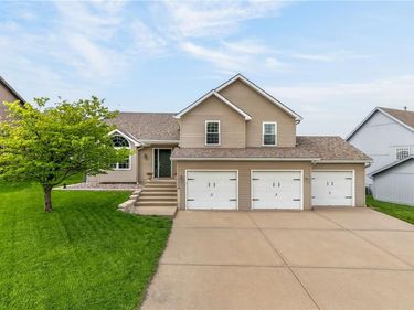 10722 N Lane Avenue, Kansas City, MO 64157