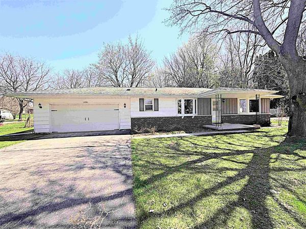 1891 BECK STREET, Menasha, WI 54952