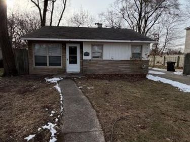 22921 Rosewood Street, Oak Park, MI 48237