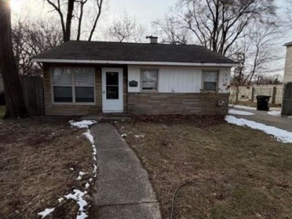 22921 Rosewood Street , Oak Park, MI 48237