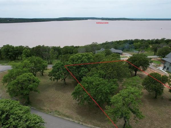 194 Patriot Pointe , Eufaula, OK 74432