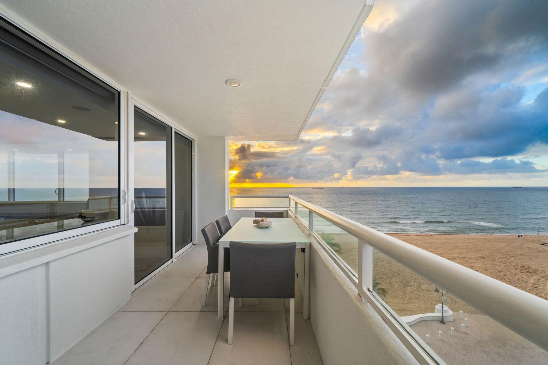 545 S Fort Lauderdale Beach, Unit 701-702, Fort Lauderdale, FL 33316 Photo