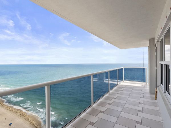 3500 Galt Ocean Drive, Unit 2217, Fort Lauderdale, FL 33308