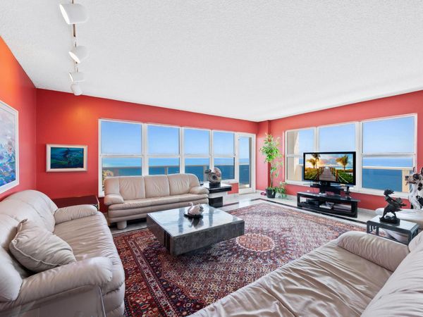 3500 Galt Ocean Drive, Unit 2217, Fort Lauderdale, FL 33308