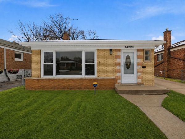 14223 University Avenue , Dolton, IL 60419