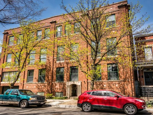 1122 W Newport Avenue , Unit 2H, Chicago, IL 60657