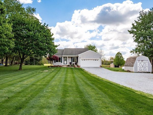 10343 Smoke Road SW, Etna, OH 43062