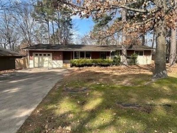 6 Oxford Lane, Bella Vista, AR 72714