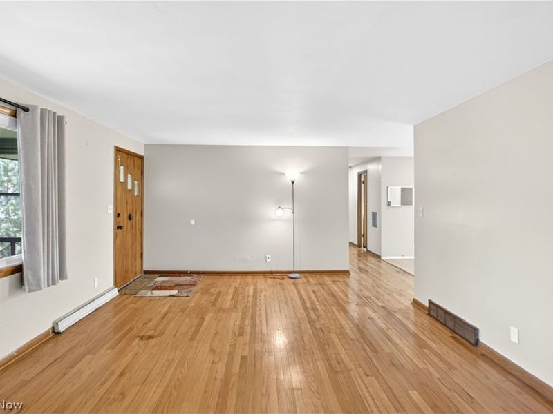 39568 Carol Lane, Elyria, OH 44035 Photo 14