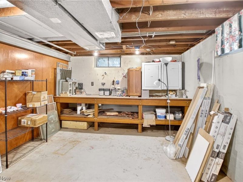 39568 Carol Lane, Elyria, OH 44035 Photo 32