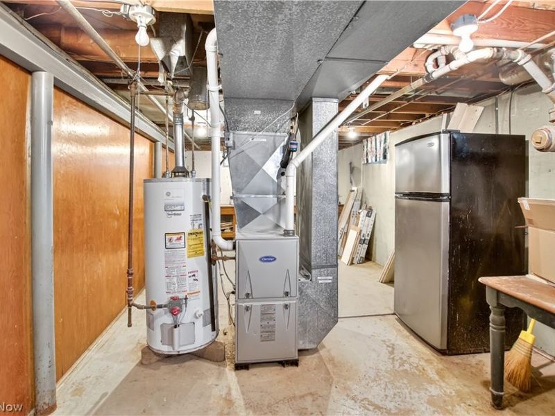 39568 Carol Lane, Elyria, OH 44035 Photo 33