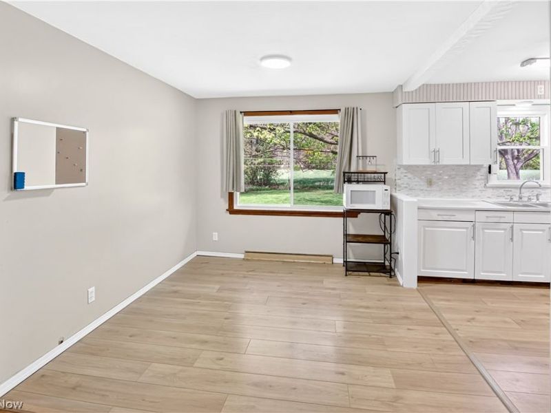 39568 Carol Lane, Elyria, OH 44035 Photo 9