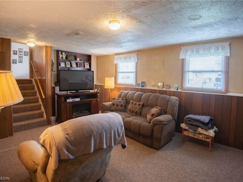 719 Oregon Avenue , Mc Donald, OH 44437 Photo 15