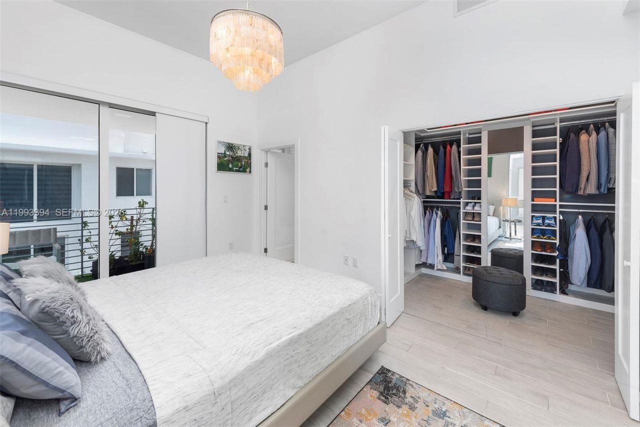 41 N Shore Dr , Miami Beach, FL 33141 Photo