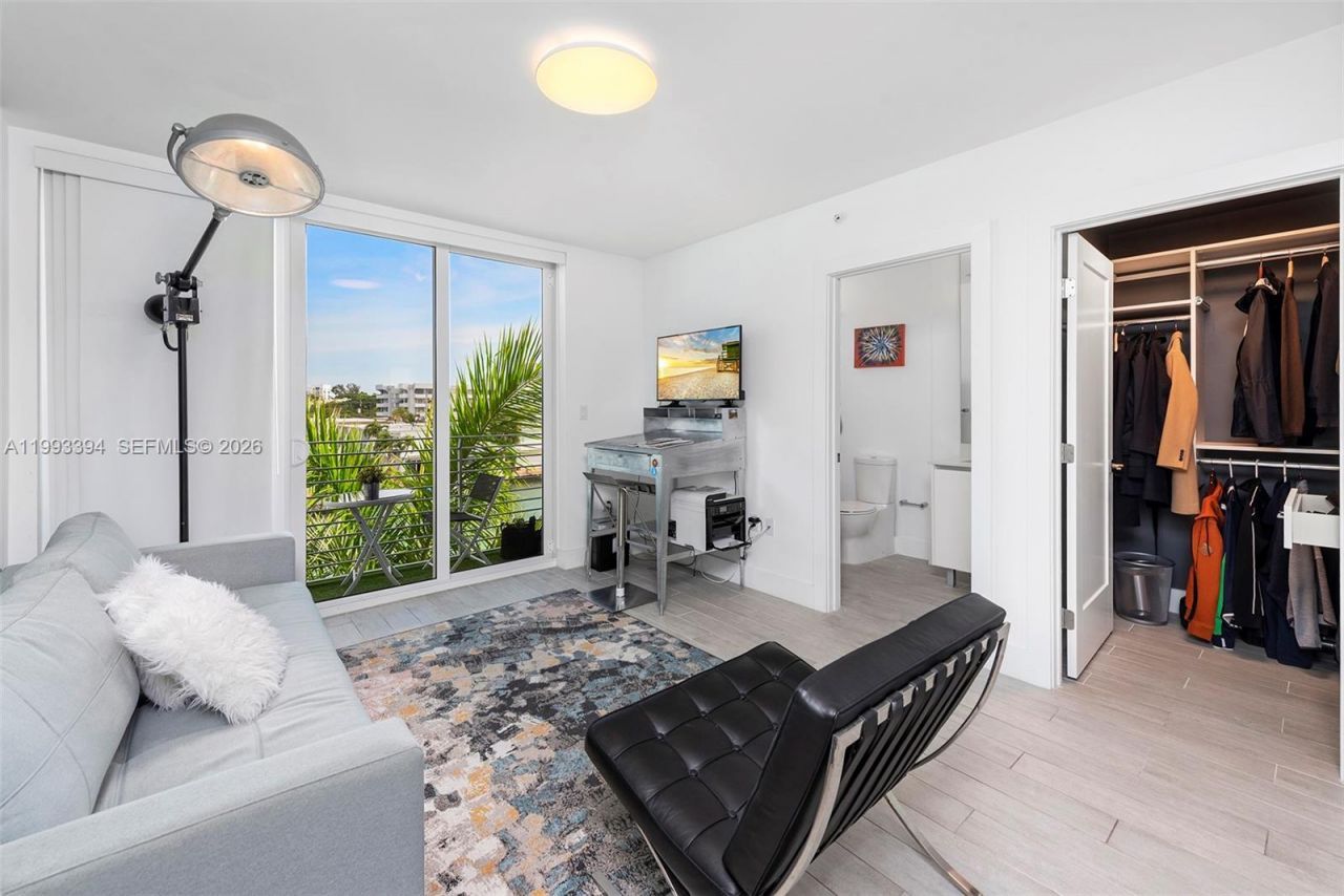 41 N Shore Dr , Miami Beach, FL 33141 Photo