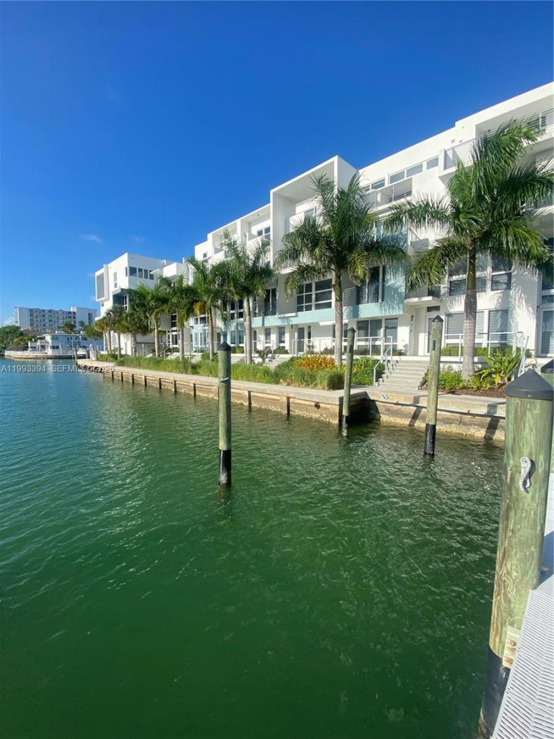 41 N Shore Dr , Miami Beach, FL 33141 Photo