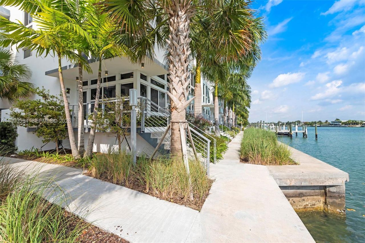 41 N Shore Dr , Miami Beach, FL 33141 Photo