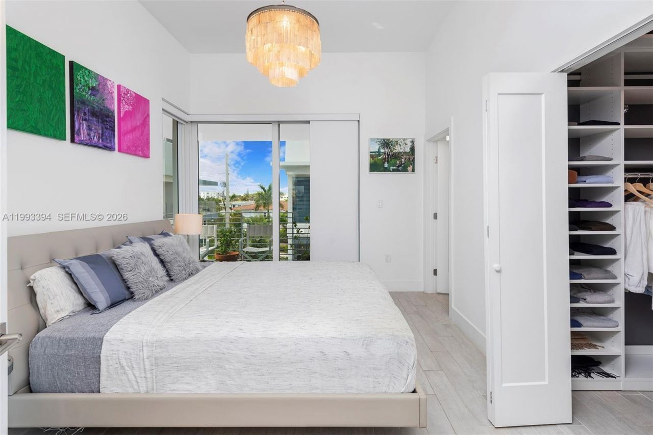 41 N Shore Dr , Miami Beach, FL 33141 Photo