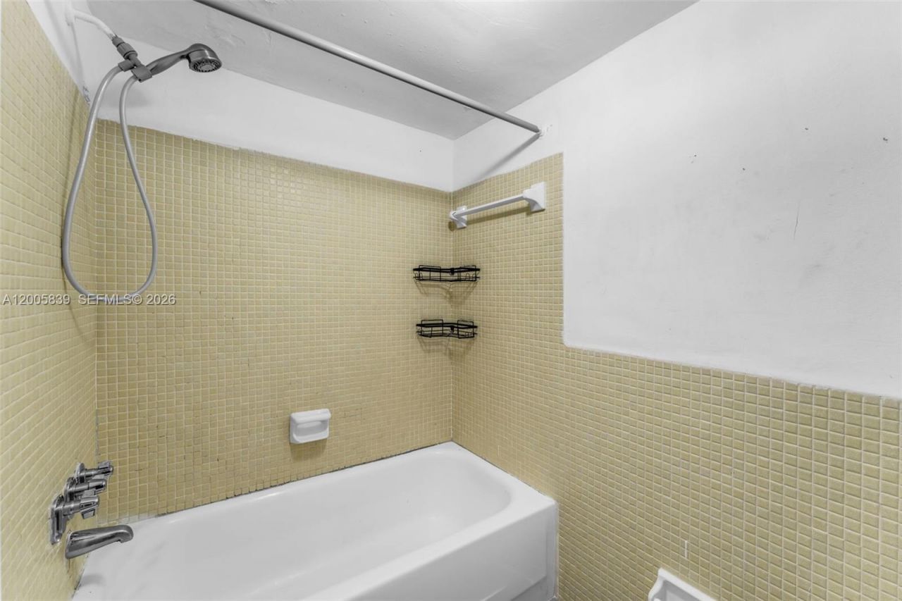 7560 SW 82nd St, Unit G112, Miami, FL 33143 Photo
