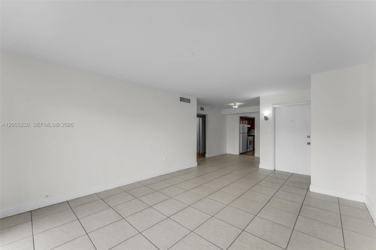 7560 SW 82nd St, Unit G112, Miami, FL 33143 Photo