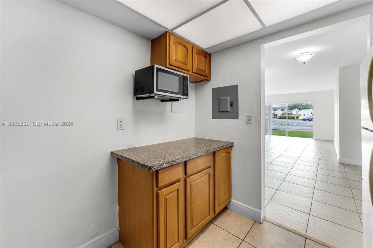 7560 SW 82nd St, Unit G112, Miami, FL 33143 Photo