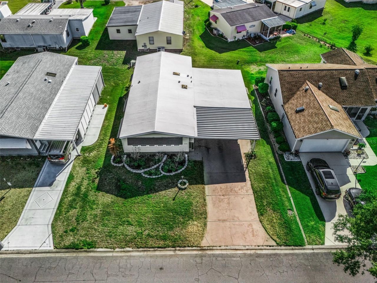 1514 Hillcrest Drive , Lady Lake, FL 32159 Photo