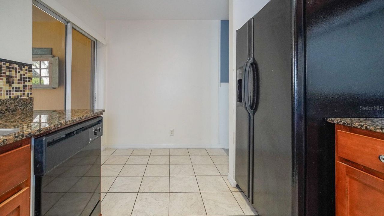 176 Coquina Bay Dr Drive , Saint Petersburg, FL 33705 Photo