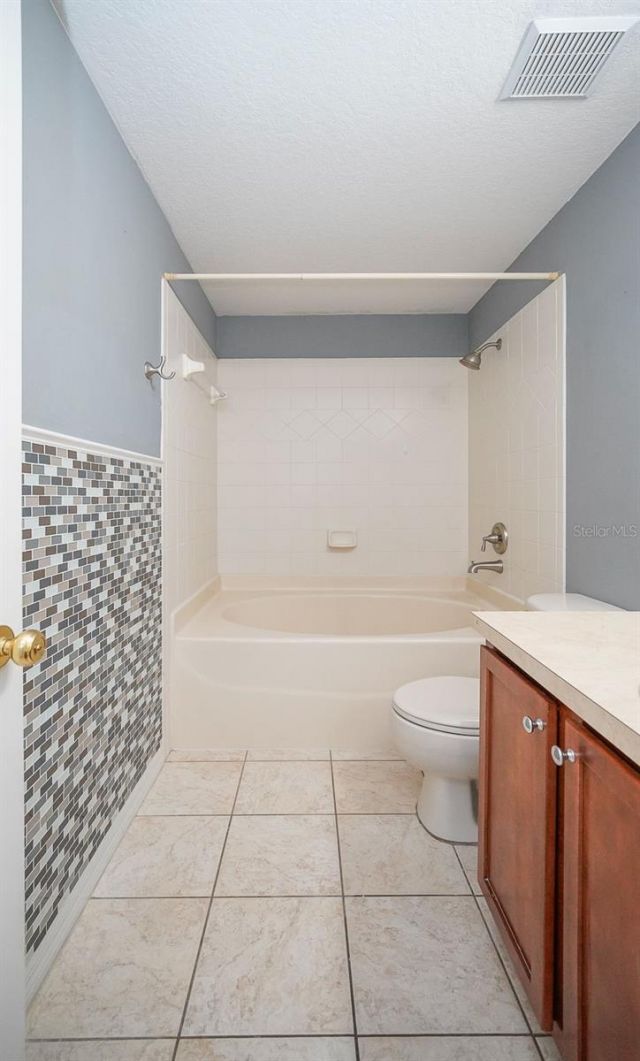 176 Coquina Bay Dr Drive , Saint Petersburg, FL 33705 Photo