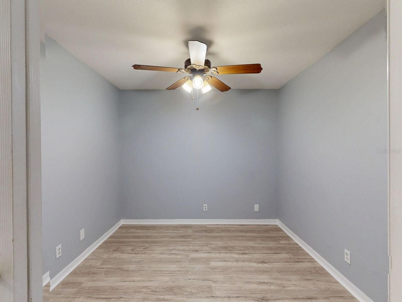 176 Coquina Bay Dr Drive , Saint Petersburg, FL 33705 Photo